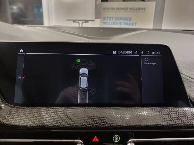 BMW 118 118i Sedan Sport Line