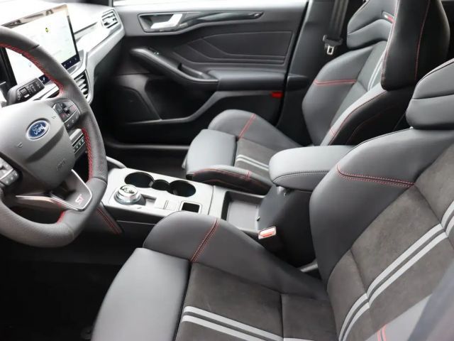 Ford Focus ST Line Wagon