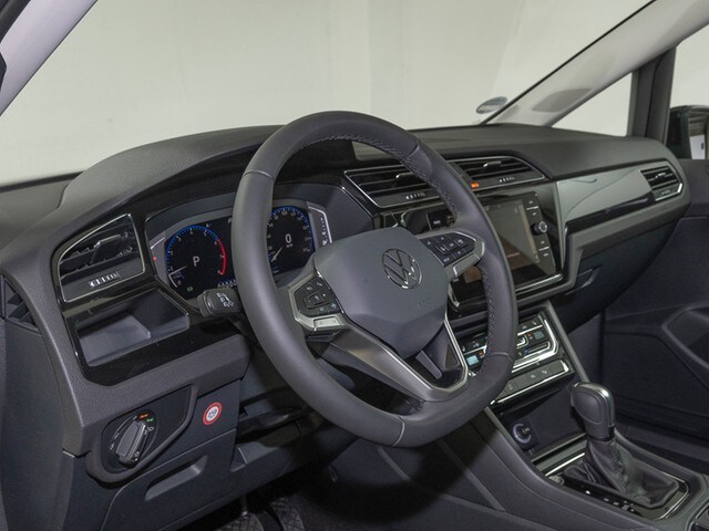 Volkswagen Touran 1.5 TSI DSG