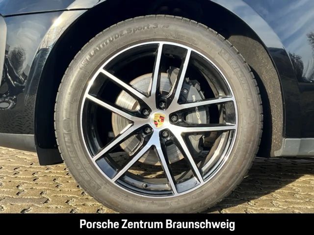 Porsche Macan BOSE Luftfederung 20-Zoll Panoramadach LED