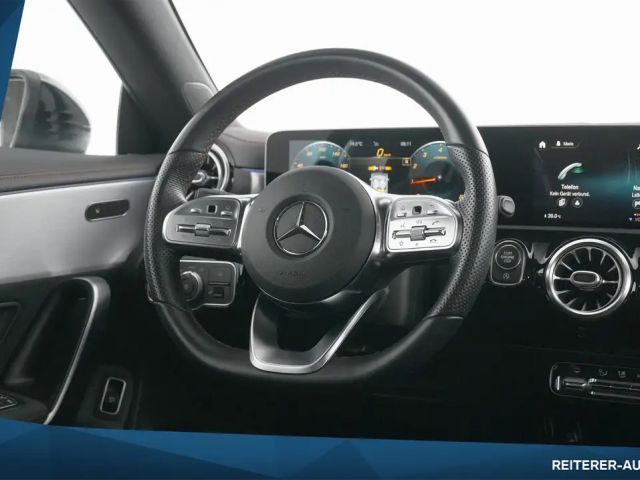 Mercedes-Benz CLA 200 Shooting Brake