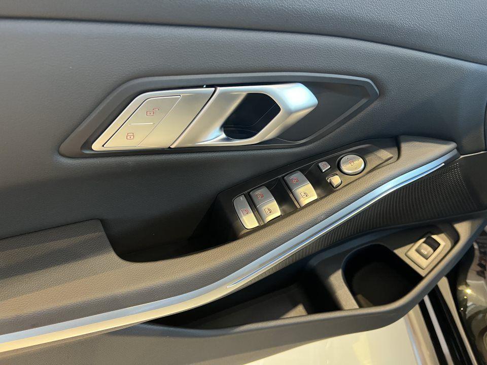 BMW 320 320d Touring