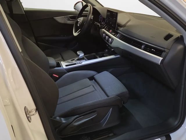 Audi A4 35 TFSI Avant S-Line S-Tronic