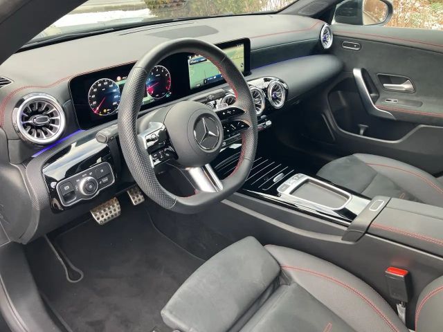 Mercedes-Benz CLA 200 Coupé