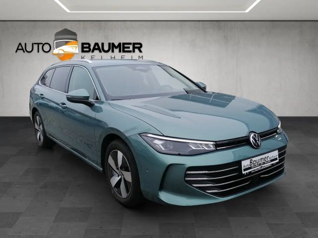 Volkswagen Passat 1.5 eTSI DSG Variant