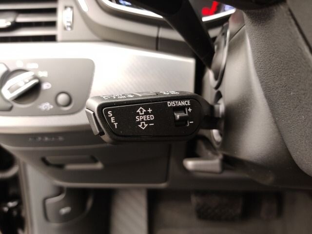 Audi A4 30 TDI Avant S-Tronic