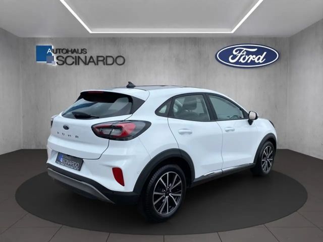 Ford Puma EcoBoost Titanium