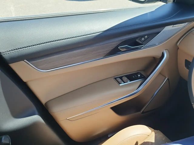 Jaguar F-Pace AWD P400e