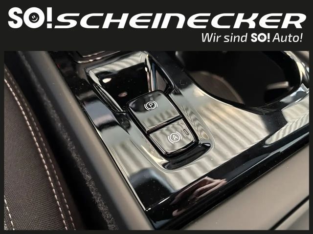 Volvo XC40 Dark Plus