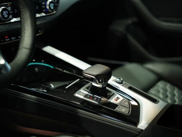 Audi RS4 Avant Quattro