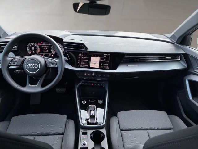 Audi A3 30 TFSI Sedan