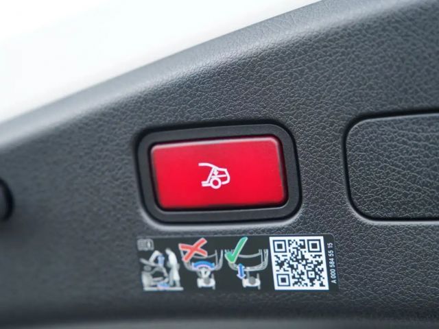 Mercedes-Benz CLE 200 4MATIC AMG Line