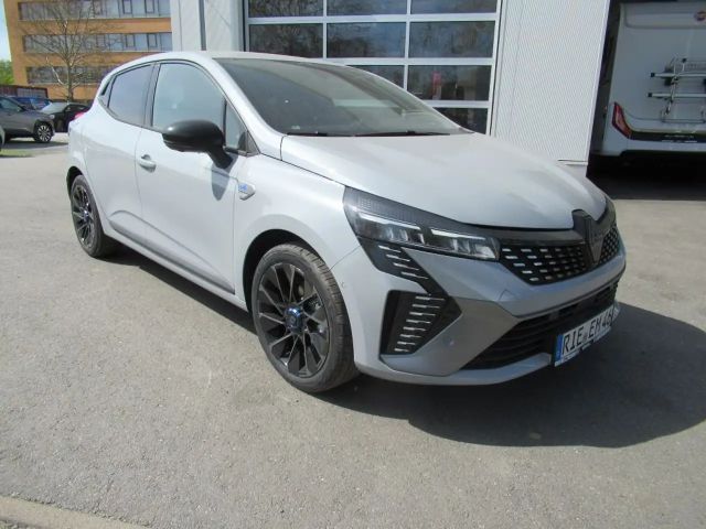 Renault Clio Alpine E-Tech Hybrid