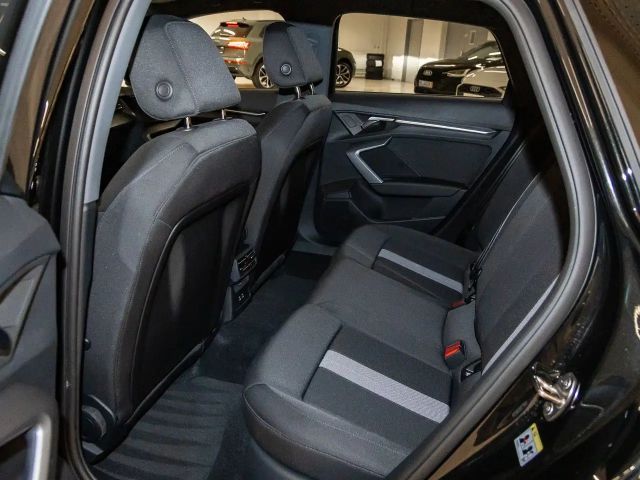 Audi A3 30 TFSI S-Tronic Sedan