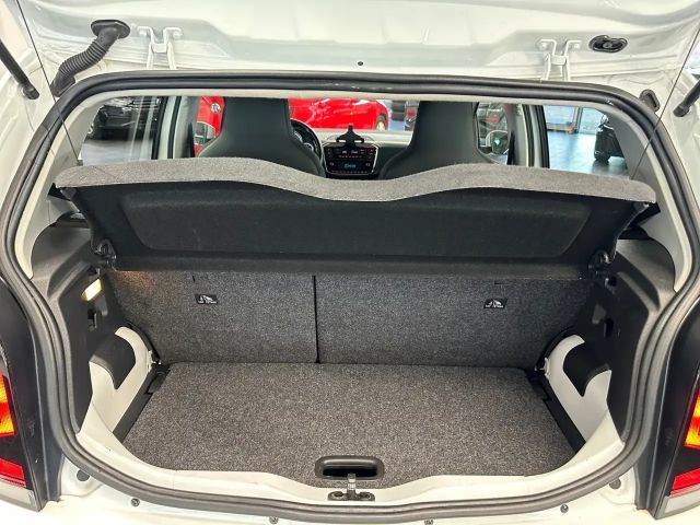 Volkswagen up! Move Move up!