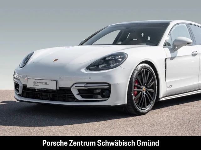 Porsche Panamera GTS