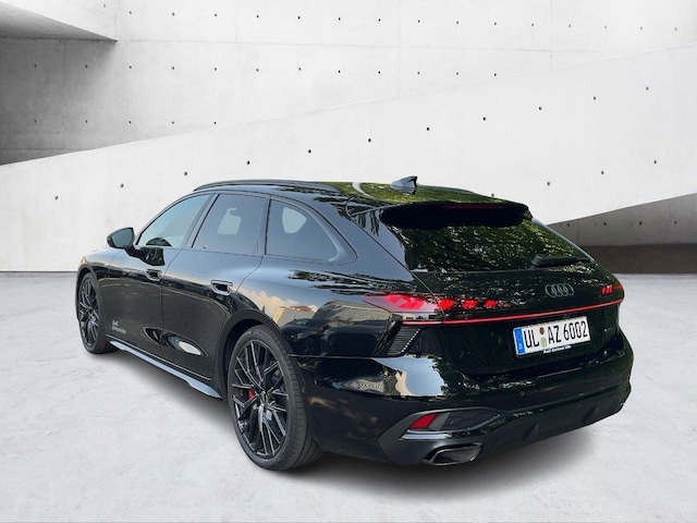 Audi A6 Avant Quattro S-Tronic