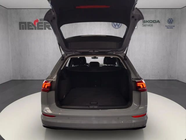 Volkswagen Golf 1.5 TSI Life Variant