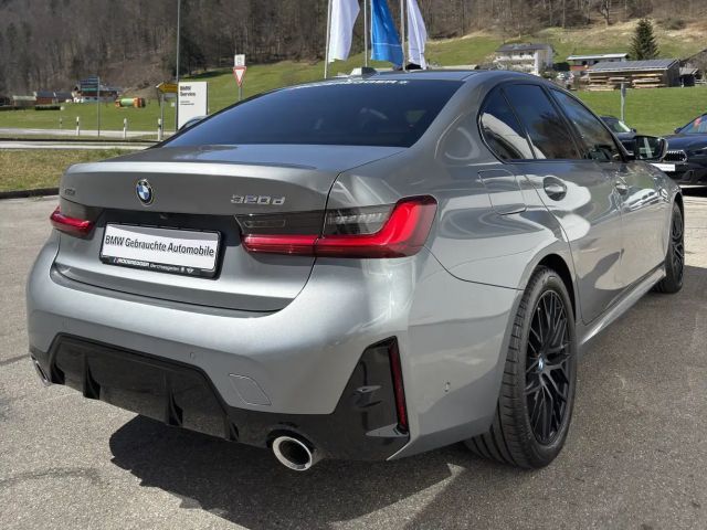 BMW 320 320d M-Sport Sedan xDrive