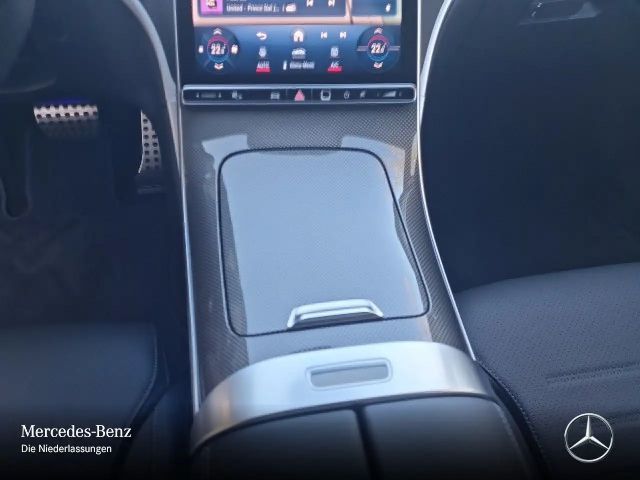 Mercedes-Benz C 180 AMG Line Sedan