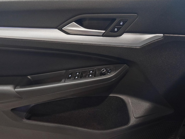 Volkswagen Golf 1.5 eTSI DSG