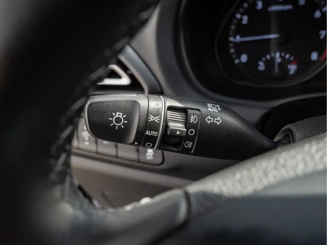 Hyundai i30 1.0 Hybrid Trend