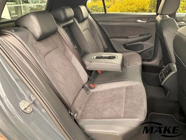 Volkswagen Golf 1.5 eTSI DSG