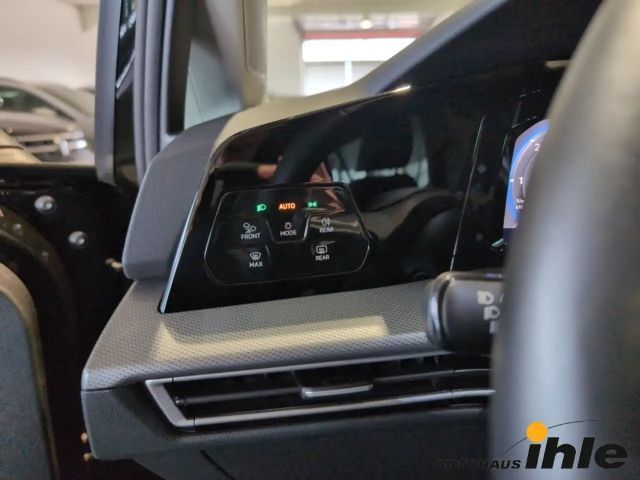 Volkswagen Golf DSG Golf VIII Style Variant