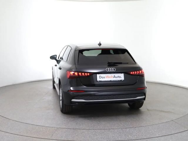 Audi A3 30 TFSI Sedan