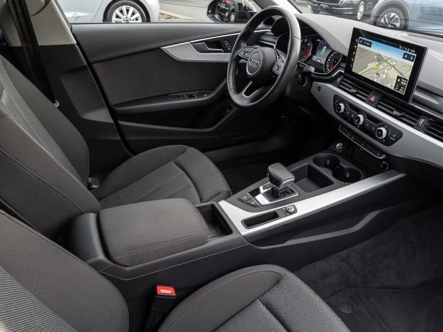 Audi A4 35 TFSI Avant S-Tronic