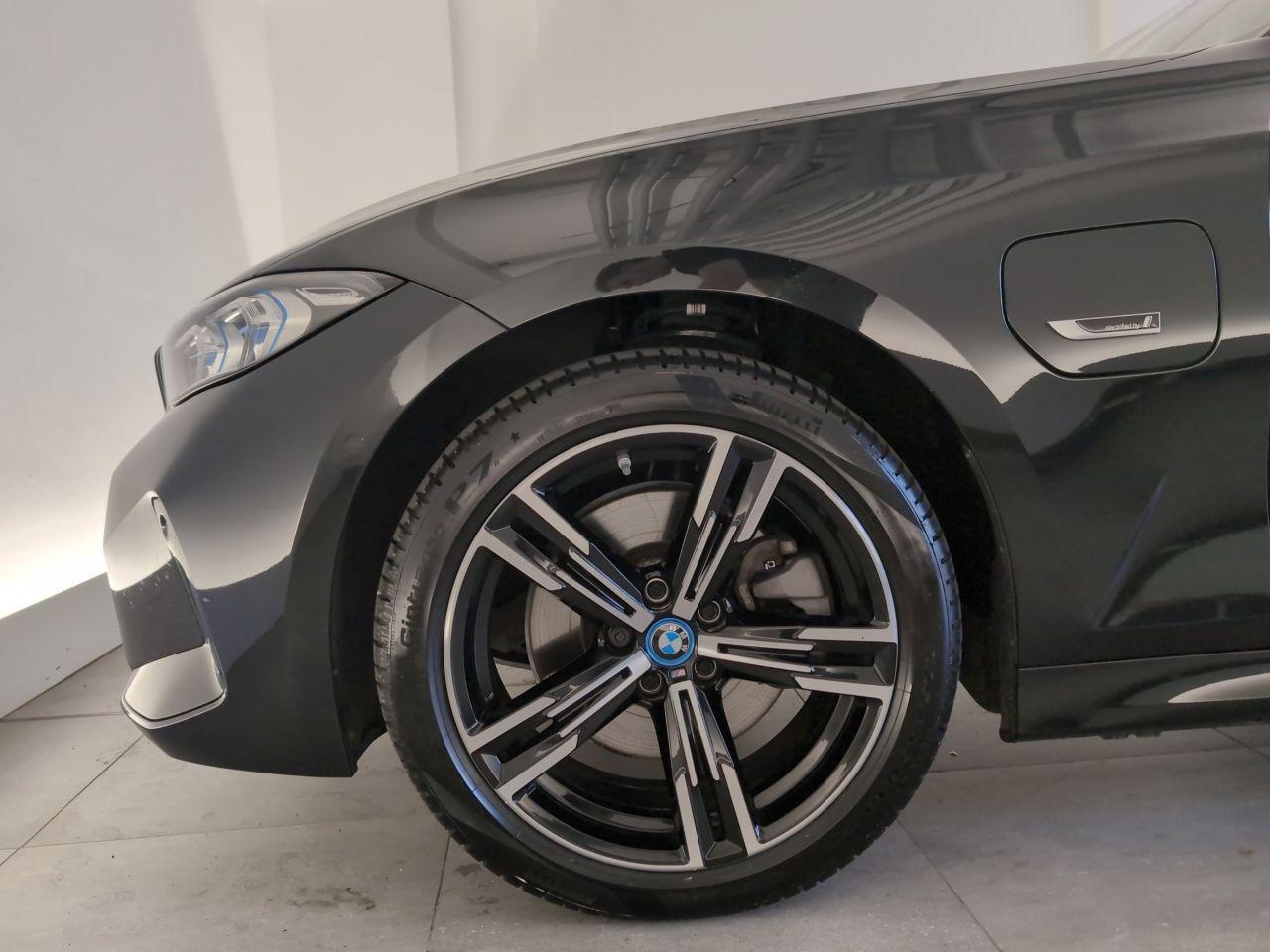 BMW 320 320e Touring xDrive