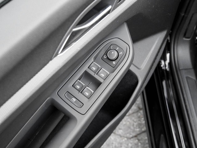 Volkswagen Golf 1.5 TSI Golf VIII IQ.Drive