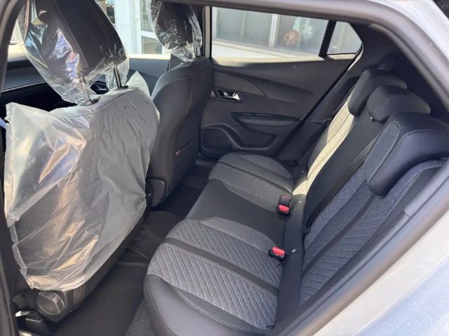 Peugeot E-2008 Allure Pack