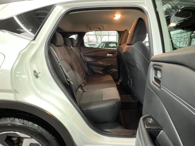 Nissan Qashqai 1.3 Connecta Ambiente+360°+uvm.