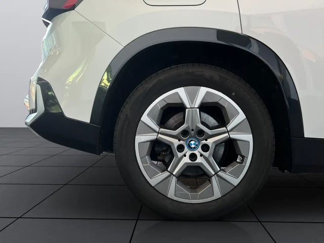 BMW iX1 xDrive30