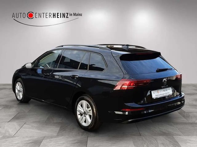 Volkswagen Golf 1.5 eTSI Life