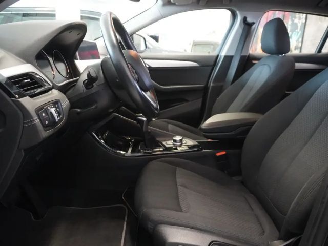 BMW X2 xDrive25e