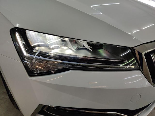 Skoda Superb 1.4 TSI Ambition Combi iV