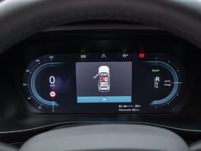 Volvo XC40 AWD Plus Recharge Twin Engine