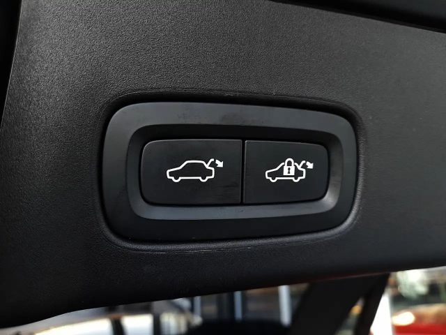 Volvo V90 AWD R-Design T6