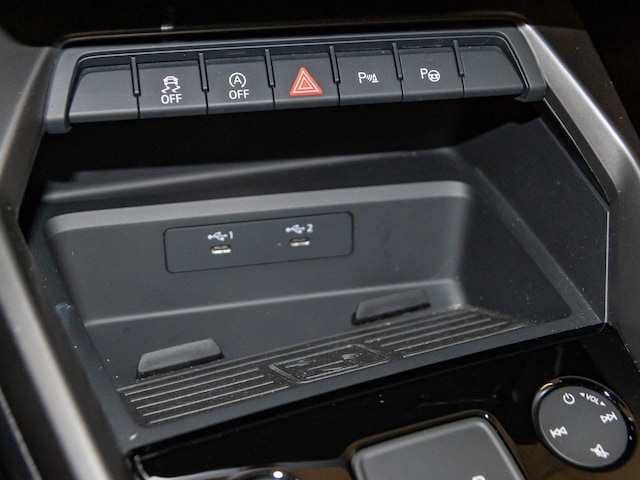 Audi A3 30 TFSI S-Line S-Tronic Sportback