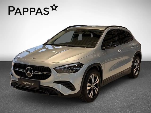 Mercedes-Benz GLA 200 Progressive