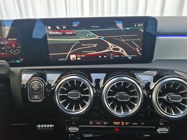 Mercedes-Benz A 180 AMG Line