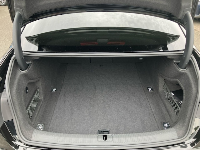 Audi A4 40 TFSI S-Tronic Sedan