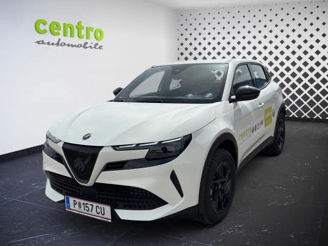 Alfa Romeo Junior Ibrida 1.2 MHEV 136