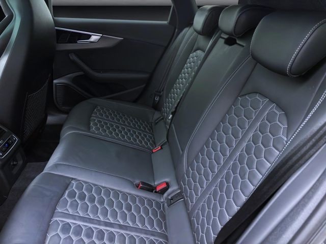 Audi RS4 Avant Quattro