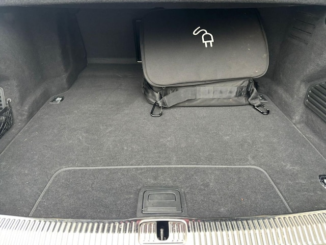 Audi A8 60 TFSI Hybride Quattro