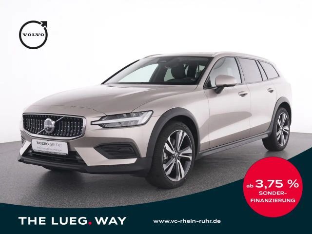 Volvo V60 Cross Country AWD Plus