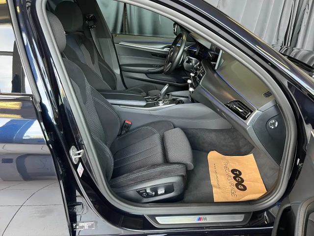 BMW 530 530d M-Sport Sedan