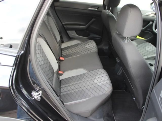 Volkswagen Taigo 1.5 TSI DSG R-Line
